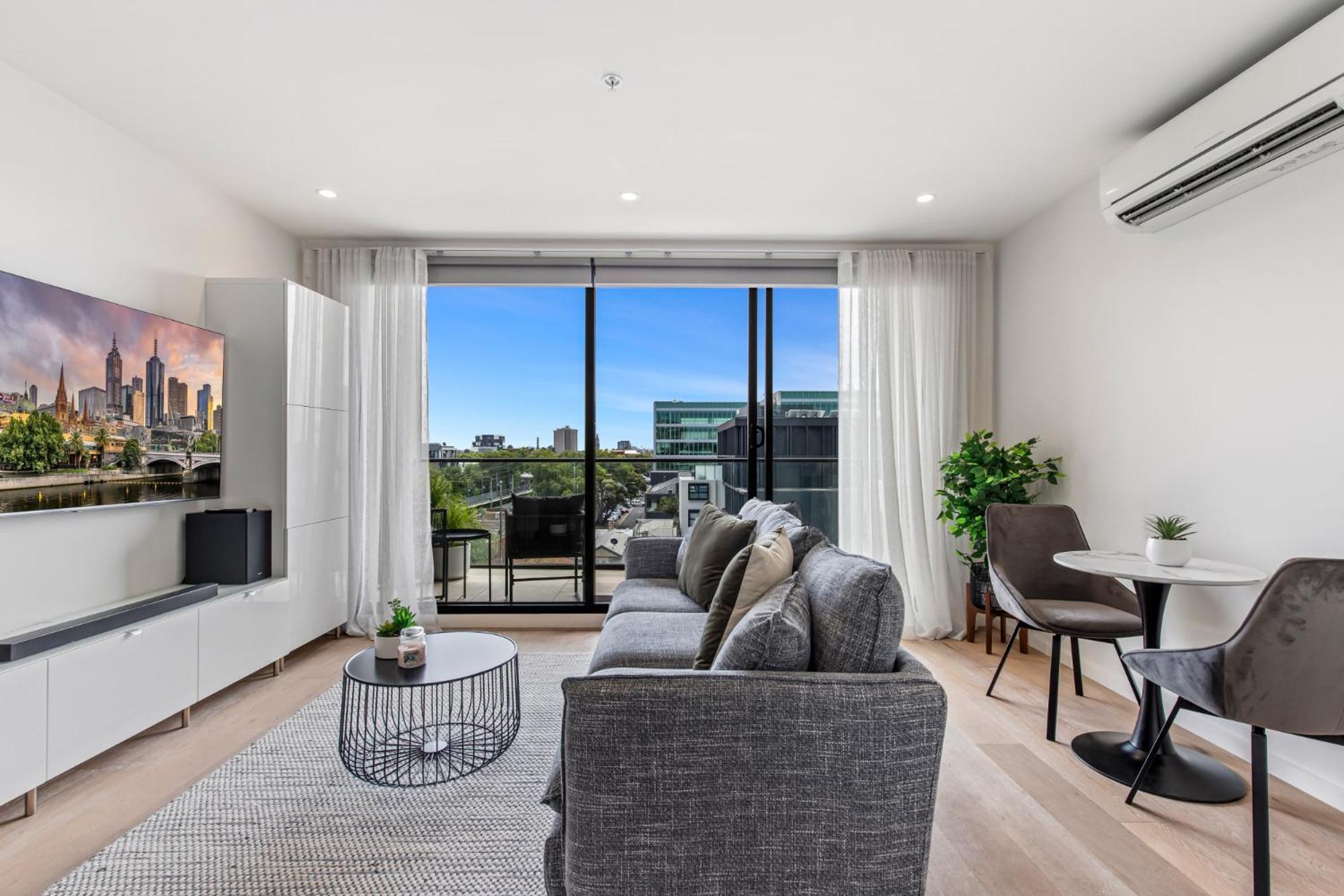 Apartment Great Richmond 1-bed Conveniently Located By Shops *